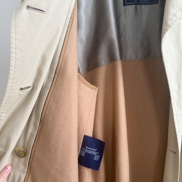 Long Burberry trench coat with wool insert - Picture 3 of 11